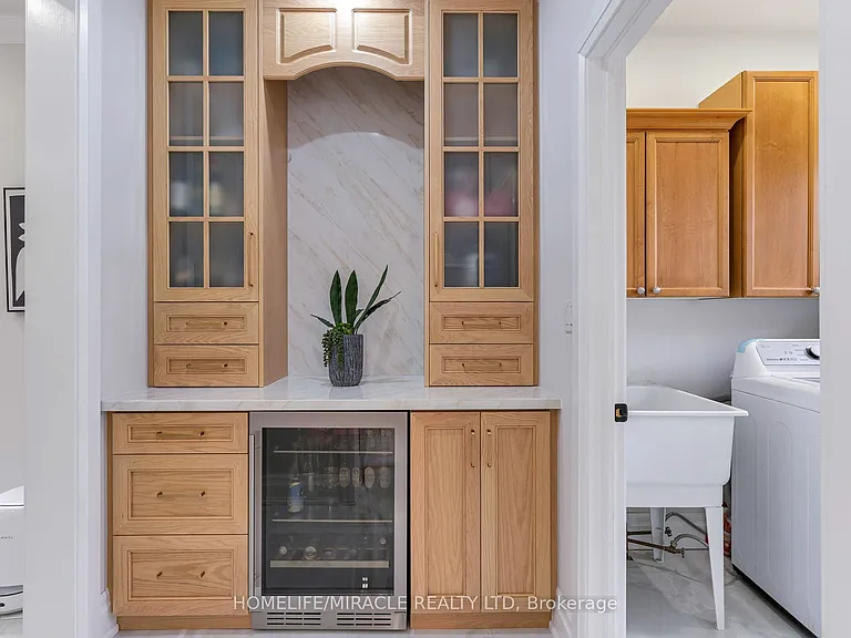 2299 Glazebrook Cir — Photo 36