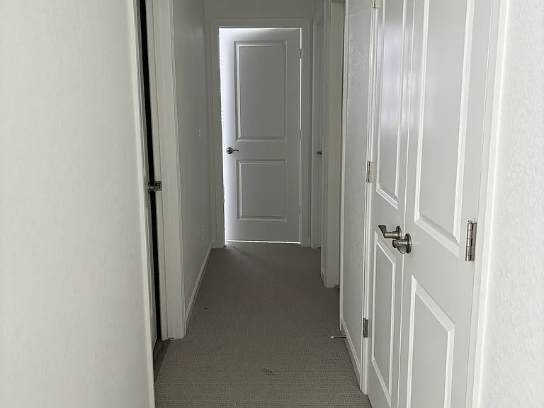404 Millwall Cir — Photo 6