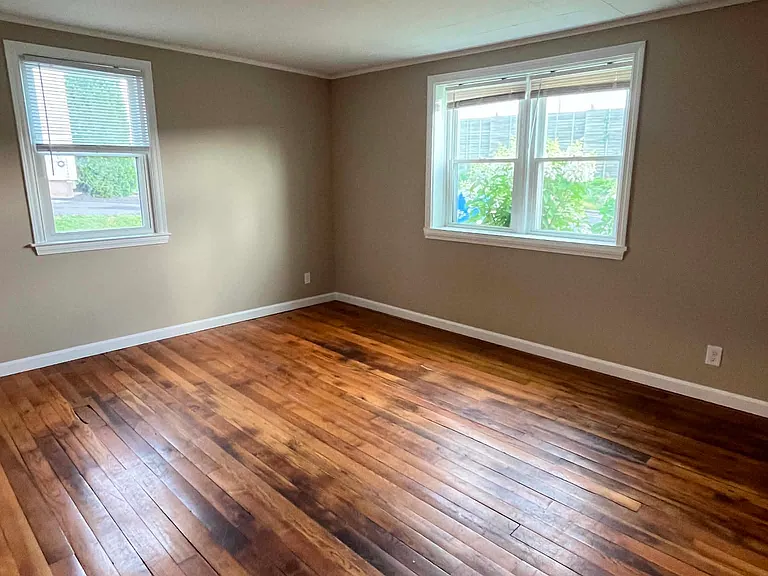 452 Black Rock Ave — Photo 8