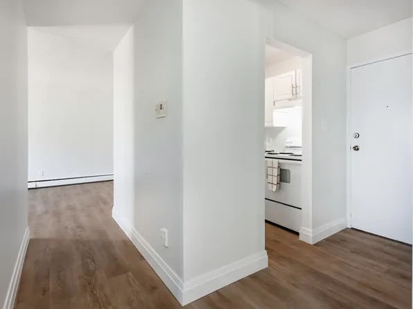 Leacrest Apartments - Choose your rent level - Call for Details - All utilities included