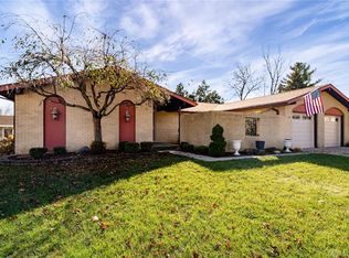 22 Regency Sq, Tipp City, OH 45371