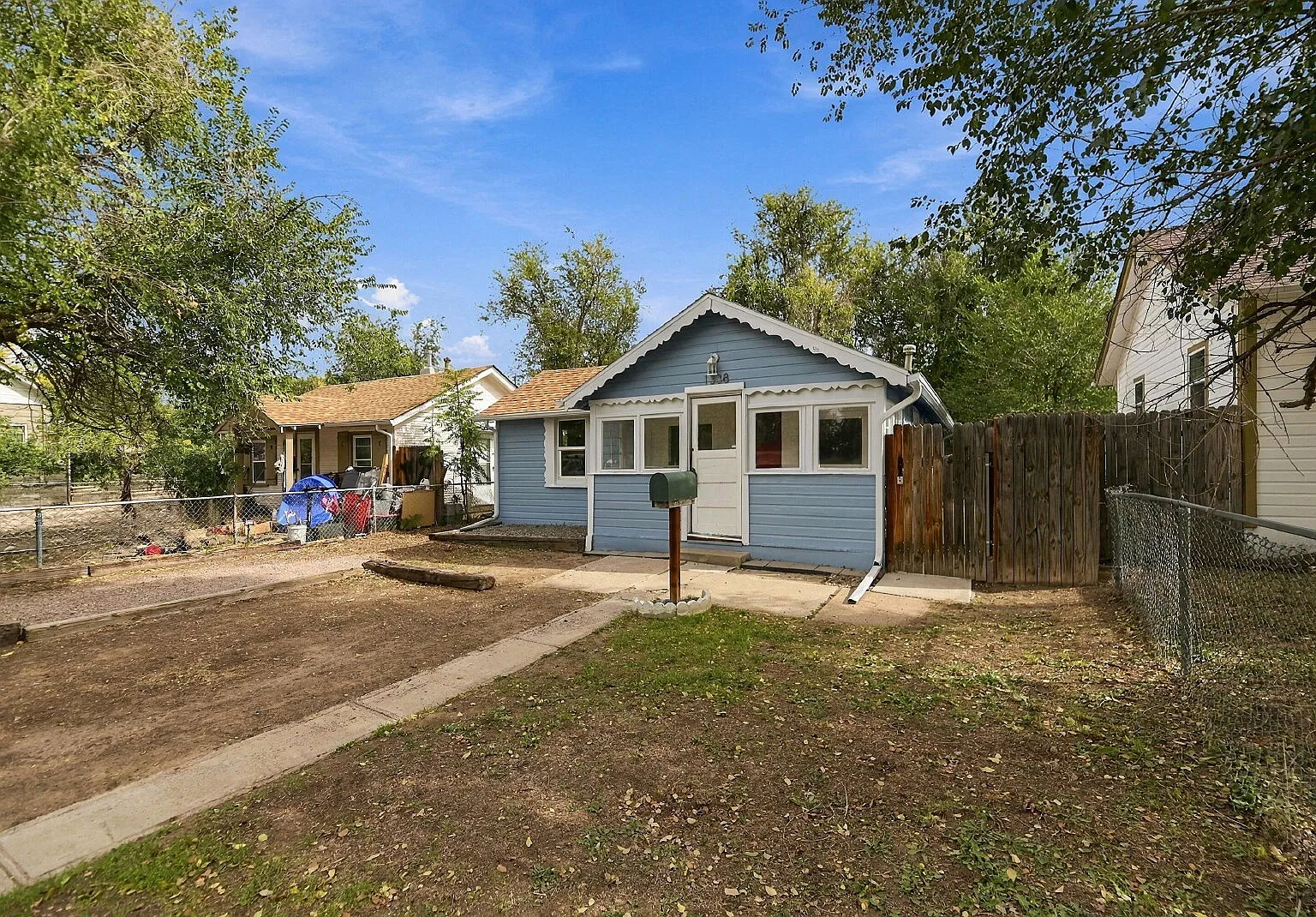 1 bed, 1.0 bath, 564 sqft, $1,496 — Photo 4