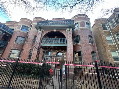 909 W Gordon Ter APT 3, Chicago, IL, 60613