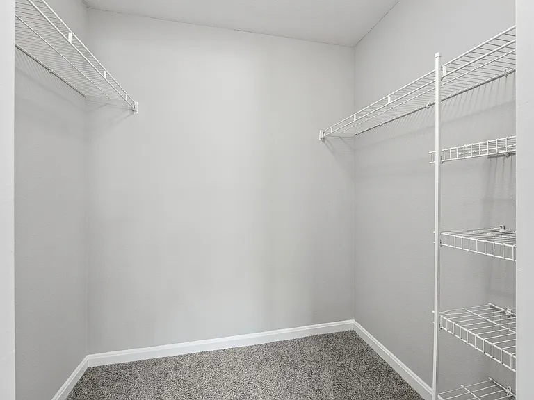 Glen Ridge Commons Apartments — Photo 13