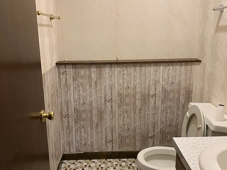2136 Cedar Ave — Photo 24