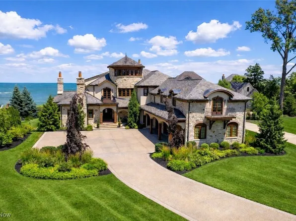 32894 Lake Rd, Avon Lake, OH 44012