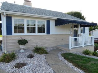 725 Idaho Ave, New Kensington, PA 15068