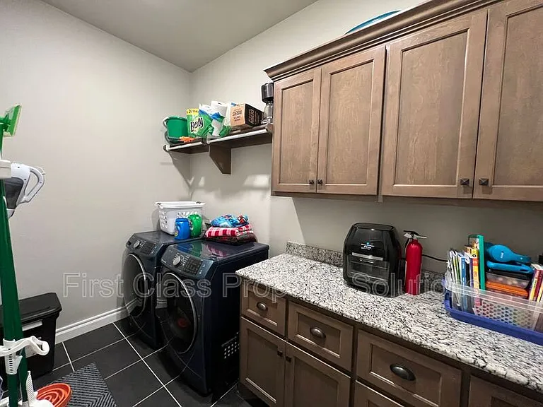 3116 Drake Crest Dr — Photo 25