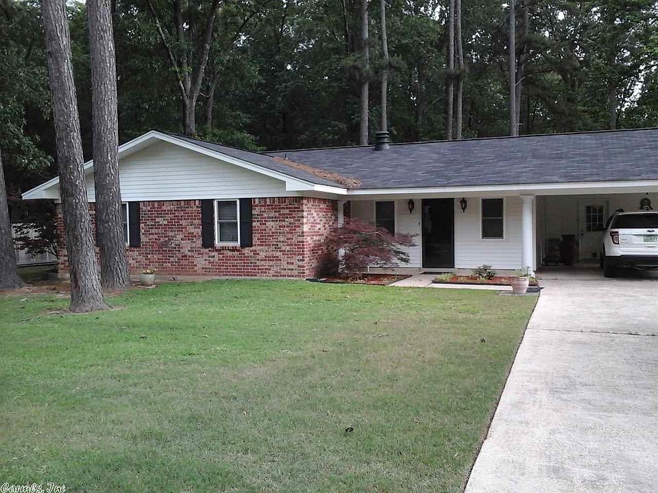 1st image of 218 Browning Dr