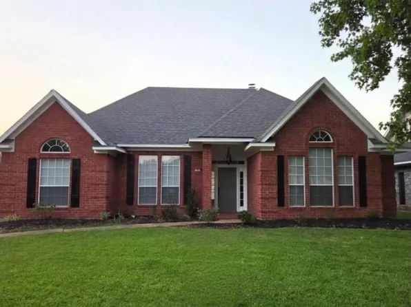 105 Downing Ct, Bossier City, LA 71111