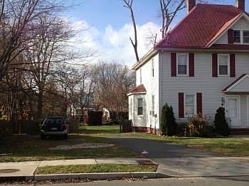 3rd image of 134 N Forest Ave