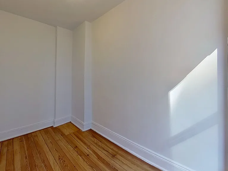 234 Thompson St #24 — Photo 9