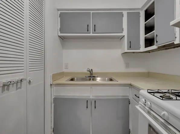 Greenbriar Apartments