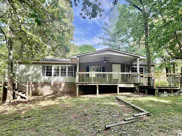 382 Green Acres Ln, Benton, KY 42025