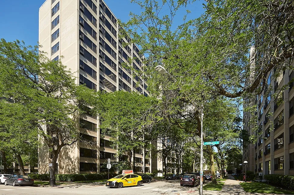 Algonquin Apartments — Photo 1