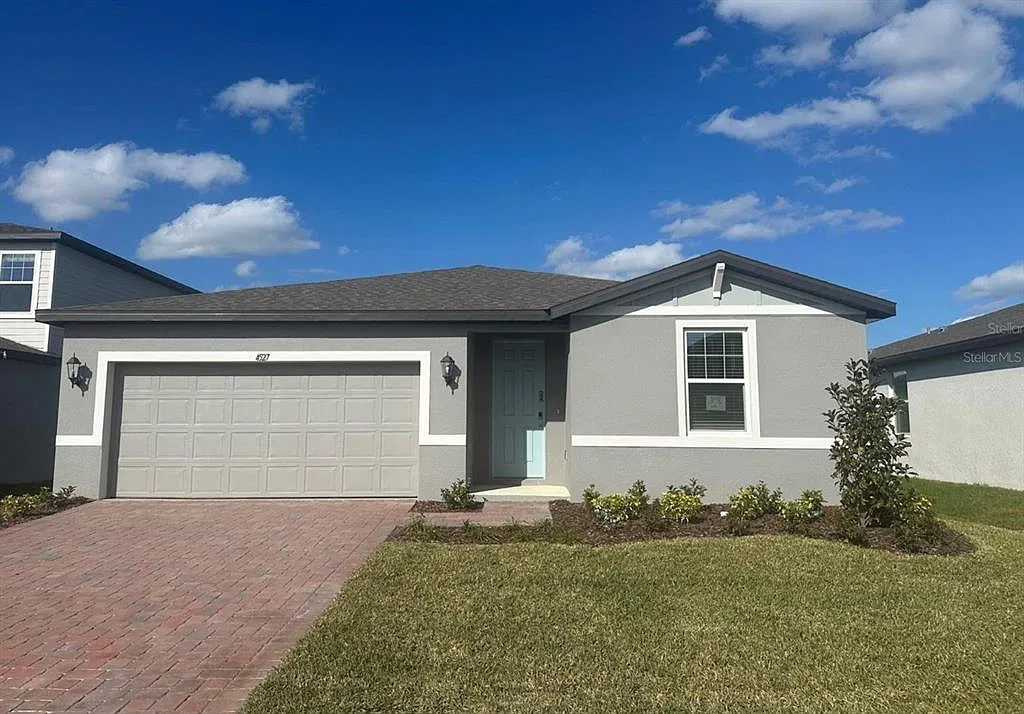 4 bed, 2.0 bath, 1840 sqft, $2,550 — Photo 1