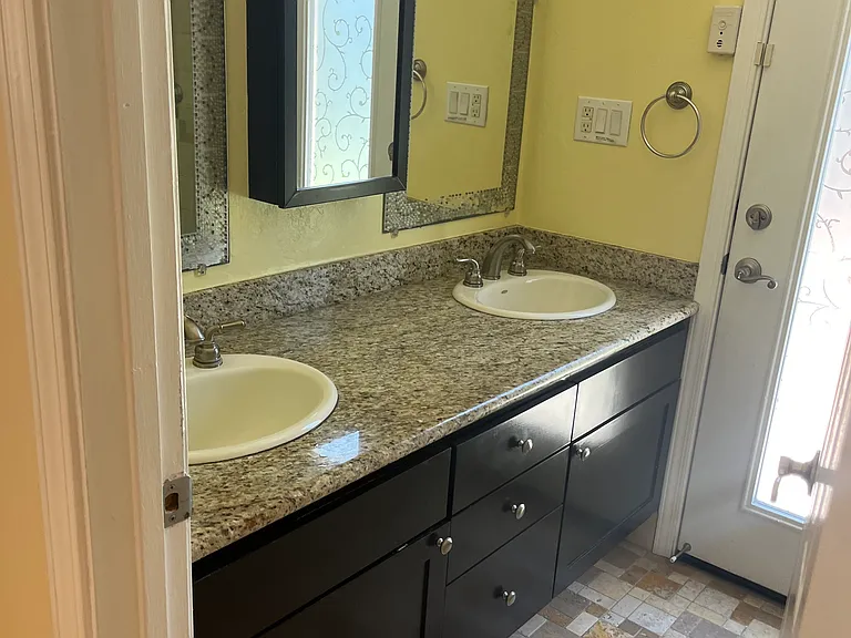 2226 Cactus St — Photo 15