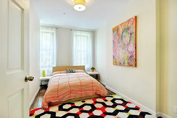 Sold by Nest Seekers International | media 10