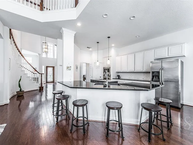 2211 Merrill Hills Cir — Photo 10