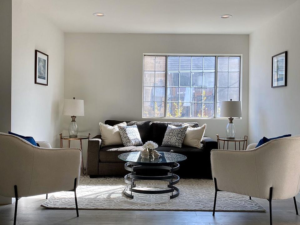 1st image of 1587 W 35th Pl #1585