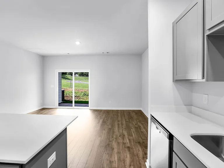 719 Ashbrook Dr — Photo 11