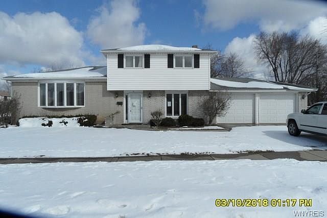 1st image of 3 Bahama Ln