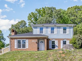 1429 Fern Valley Dr, Charlotte, NC 28216