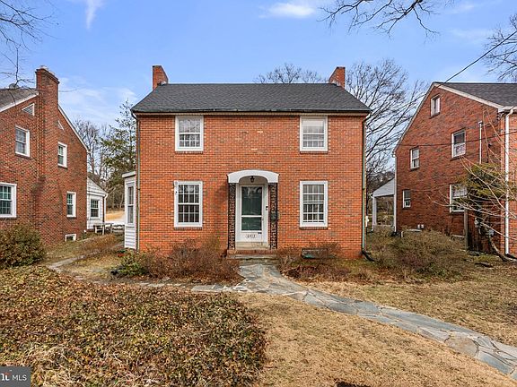 2nd image of 6413 Adelphi Rd