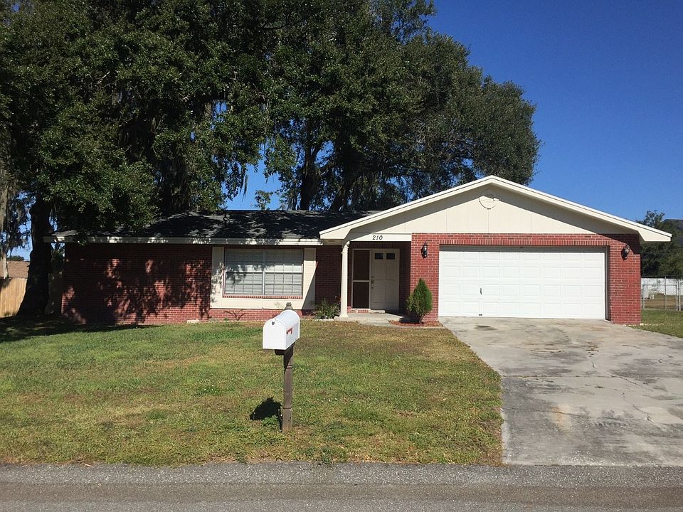 1st image of 210 Greenwoods Dr