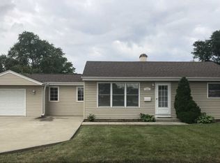2601 Wilke Rd, Rolling Meadows, IL 60008