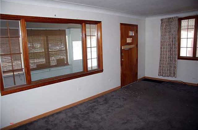 2nd image of 2003 Consaul St