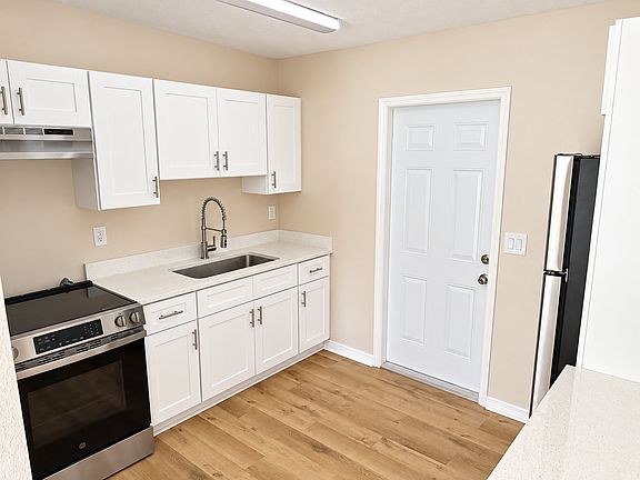 5th image of 840 N 8th St