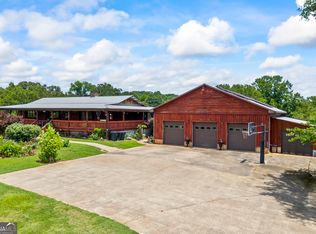 2296 Athens Rd, Royston, GA 30662