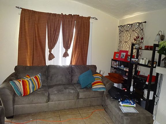 5th image of 3002 W 67th St