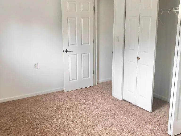1700-1790 Liberty Ln — Photo 10