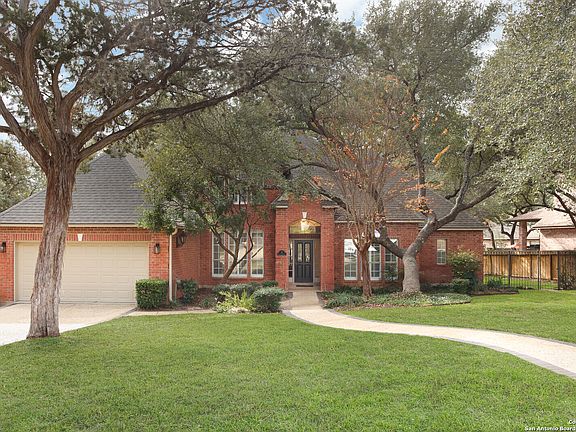 2nd image of 15 INWOOD TERRACE DR