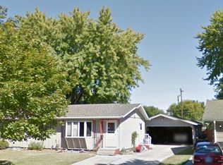 534 Maple Ln, Moorhead, MN 56560