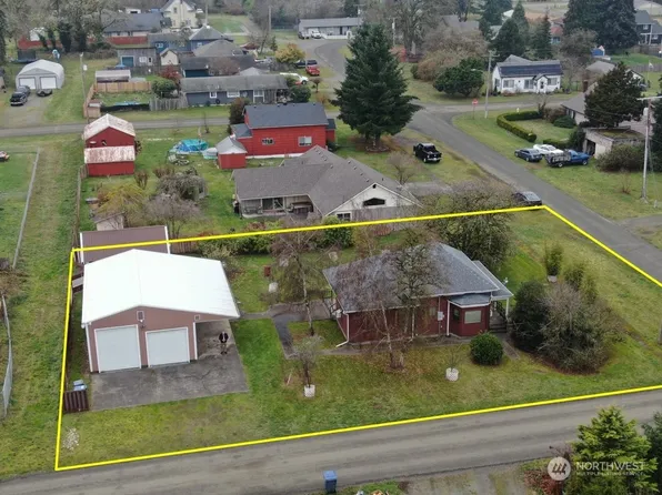 304 W Harris Avenue, Oakville, WA 98568