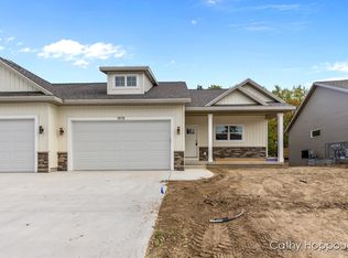 1978 Aspen Valley Ln, Ionia, MI 48846