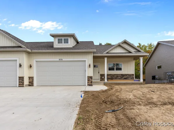 1978 Aspen Valley Ln, Ionia, MI 48846