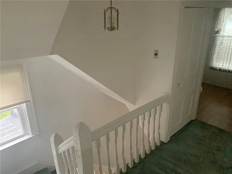266 Beaver St — Photo 16