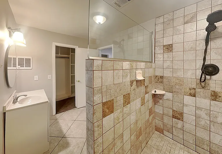 4623 Huntridge Dr NE — Photo 10