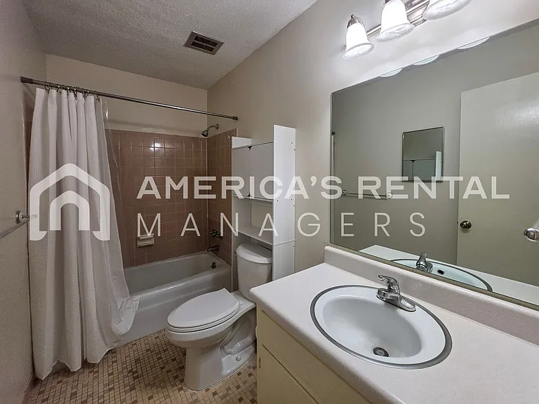 3441 Sandner Ct #C — Photo 27
