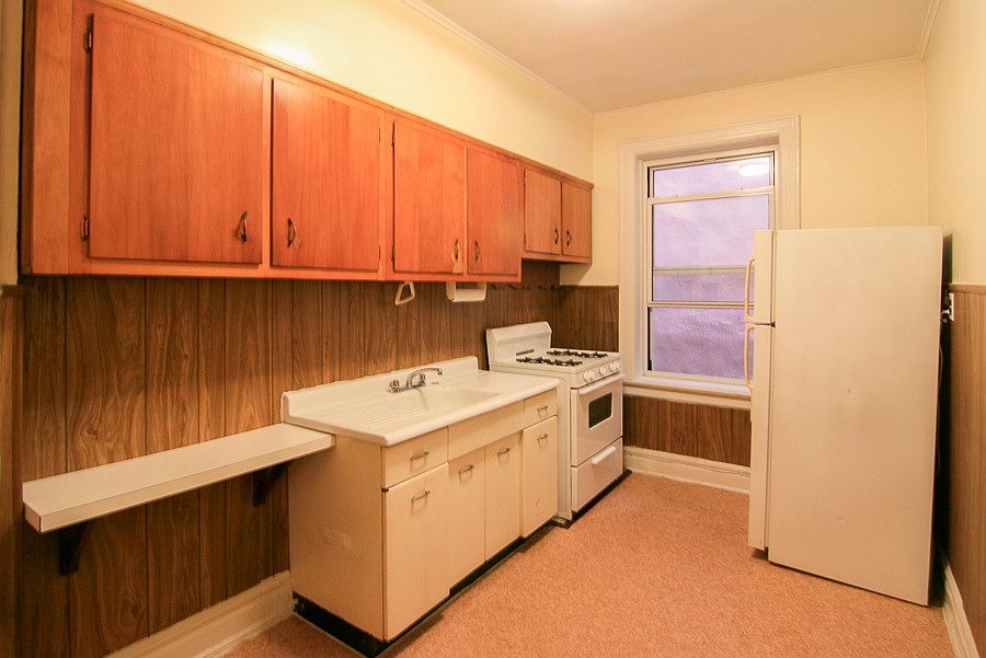 1st image of 2912 Newtown Ave APT 2D