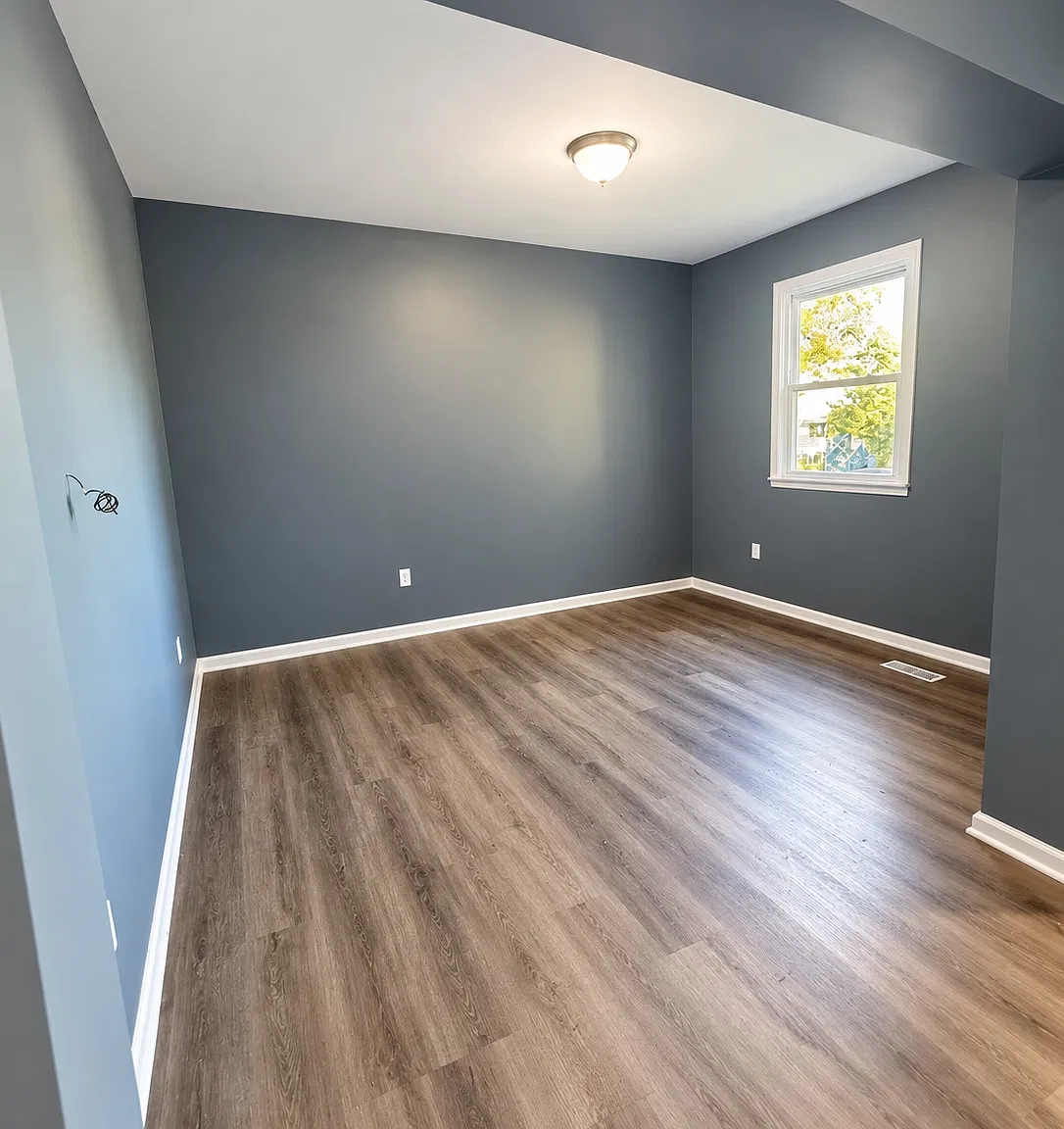 2067 S 25th St — Photo 3