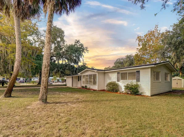 2488 Sunapee Ave E, Jacksonville, FL 32233