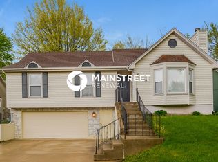 1214 E 125th St, Olathe, KS 66061