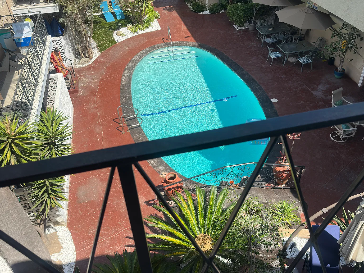 2 bed, 1000 sqft, $2,950 — Photo 2