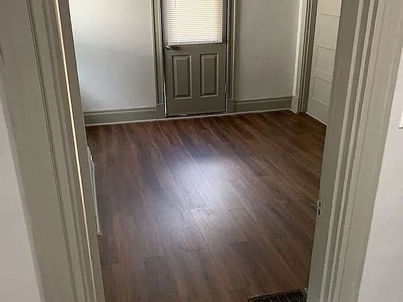 2nd image of 2365 Stratford Ave
