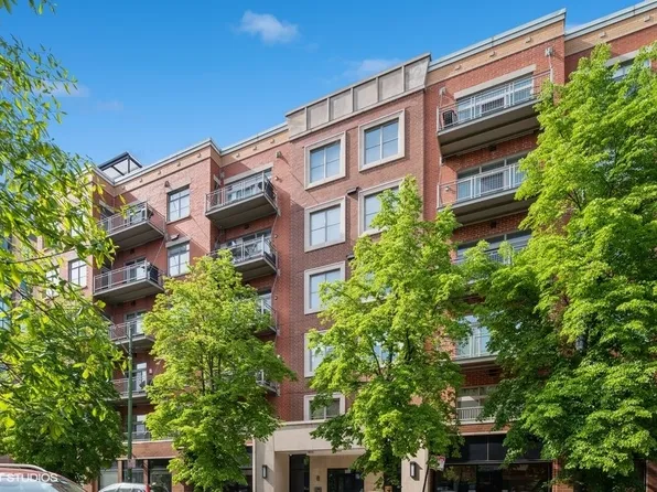 950 W Huron St Unit 201, Chicago, IL 60642